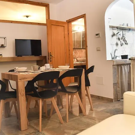 Al Vico Primo - Boutique Apartment Pietrapertosa Exterior foto